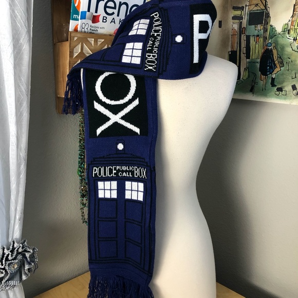 Doctor Who Accessories - Doctor Who TARDIS Scarf